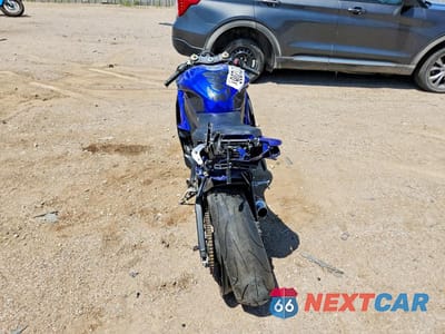 Czwarte zdjęcie samochodu z boku: 2016 YAMAHA YZFR6 VIN:JYARJ16E7GA035857 - miniatura
