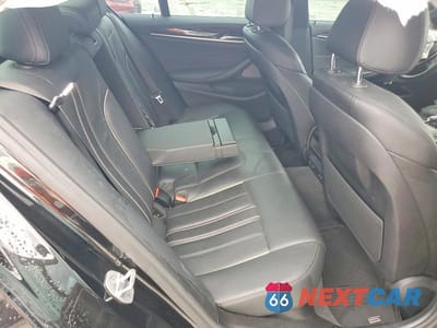 Zdjęcie 10 z 12 samochodu: 2021 BMW 530 I VIN:WBA53BH07MCF26420 - miniatura