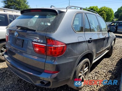 Trzecie zdjęcie samochodu z tyłu: 2012 BMW X5 XDRIVE35I VIN:5UXZV4C58CL988282 - miniatura