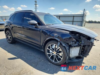 Czwarte zdjęcie samochodu z boku: 2019 PORSCHE CAYENNE TURBO VIN:WP1AF2AY5KDA81543 - miniatura