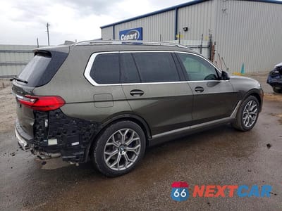 Trzecie zdjęcie samochodu z tyłu: 2021 BMW X7 XDRIVE40I VIN:5UXCW2C00M9G06579 - miniatura