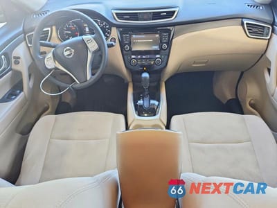 Zdjęcie 8 z 13 samochodu: 2016 NISSAN ROGUE SV VIN:5N1AT2MV2GC839469 - miniatura