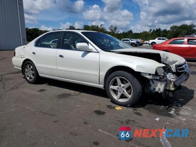 Czwarte zdjęcie samochodu z boku: 2001 ACURA 3.2TL VIN:19UUA56671A026860 - miniatura