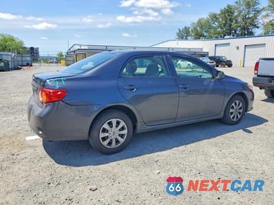 Trzecie zdjęcie samochodu z tyłu: 2010 TOYOTA COROLLA LE VIN:1NXBU4EE2AZ220674 - miniatura