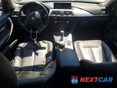 Zdjęcie 8 z 13 samochodu: 2013 BMW 328 XI SULEV VIN:WBA3B5G56DNS01719 - miniatura