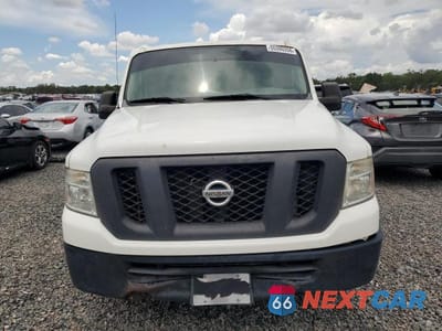 Piąte zdjęcie samochodu w środku: 2012 NISSAN NV 1500 DELIVERY VAN VIN:1N6AF0KY3CN108820 - miniatura