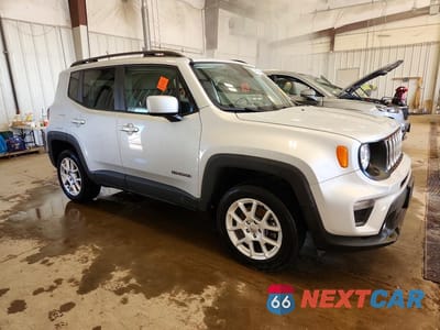Czwarte zdjęcie samochodu z boku: 2020 JEEP RENEGADE LATITUDE VIN:ZACNJBBBXLPL55752 - miniatura