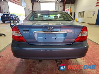 Zdjęcie 6 z 12 samochodu: 2004 TOYOTA CAMRY LE VIN:4T1BE32K44U913882 - miniatura