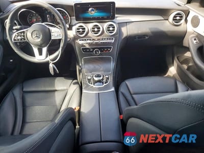 Zdjęcie 8 z 13 samochodu: 2019 MERCEDES-BENZ C 300 VIN:55SWF8DB2KU322385 - miniatura