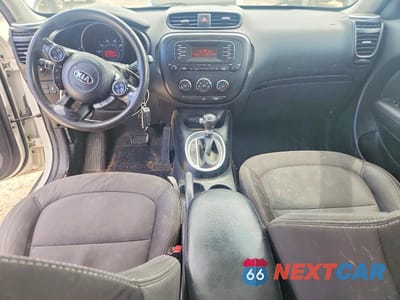 Zdjęcie 8 z 13 samochodu: 2016 KIA SOUL BASE VIN:KNDJN2A28G7250864 - miniatura