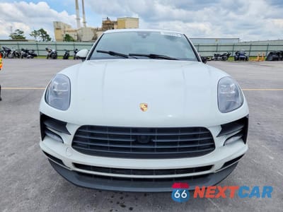 Piąte zdjęcie samochodu w środku: 2019 PORSCHE MACAN VIN:WP1AA2A52KLB04819 - miniatura