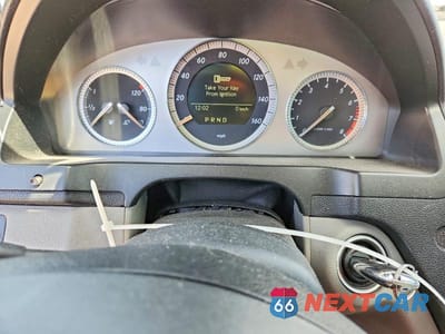 Zdjęcie 9 z 12 samochodu: 2008 MERCEDES-BENZ C 300 VIN:WDDGF54X48R027961 - miniatura
