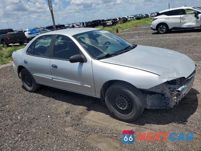 Czwarte zdjęcie samochodu z boku: 2004 CHEVROLET CAVALIER LS VIN:1G1JF52F147323528 - miniatura