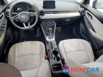 Zdjęcie 8 z 13 samochodu: 2019 TOYOTA YARIS LE VIN:3MYDLBYV7KY528603 - miniatura