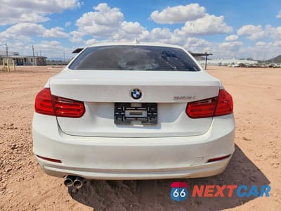 Zdjęcie 6 z 12 samochodu: 2013 BMW 328 I VIN:WBA3A5G57DNP23620 - miniatura