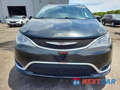 Piąte zdjęcie samochodu w środku: 2018 CHRYSLER PACIFICA TOURING L PLUS VIN:2C4RC1EG8JR194360 - miniatura