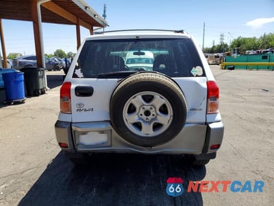 Zdjęcie 6 z 12 samochodu: 2002 TOYOTA RAV4 BASE VIN:JTEHH20V420129246 - miniatura