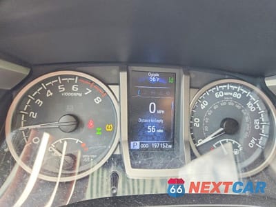 Zdjęcie 9 z 12 samochodu: 2018 TOYOTA TACOMA SR5 V6 VIN:5TFCZ5AN4JX129331 - miniatura