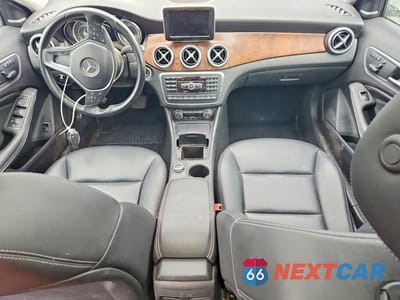 Zdjęcie 8 z 12 samochodu: 2015 MERCEDES-BENZ GLA 250 4MATIC VIN:WDCTG4GB4FJ170785 - miniatura
