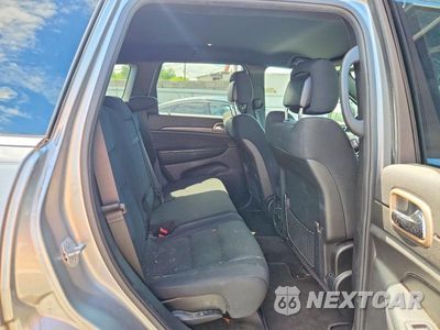 Zdjęcie 11 z 13 samochodu: 2017 JEEP GRAND CHEROKEE LAREDO VIN:1C4RJFAG2HC683266 - miniatura