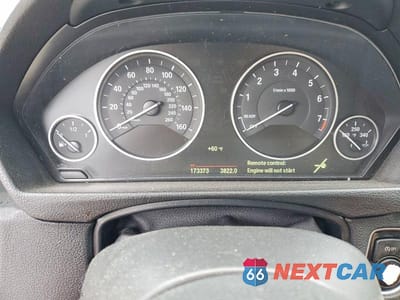 Zdjęcie 9 z 13 samochodu: 2015 BMW 328 XI SULEV VIN:WBA3B5G52FNS19444 - miniatura