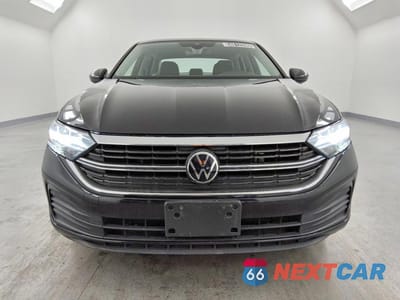 Piąte zdjęcie samochodu w środku: 2024 VOLKSWAGEN JETTA SE VIN:3VWEM7BU0RM042808 - miniatura