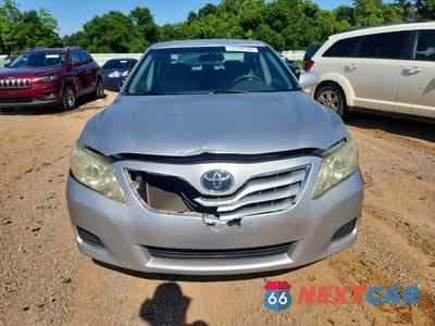 Piąte zdjęcie samochodu w środku: 2011 TOYOTA CAMRY LE VIN:4T1BF3EK9BU183022 - miniatura