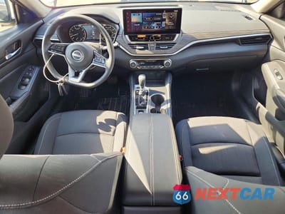Zdjęcie 8 z 12 samochodu: 2025 NISSAN ALTIMA SV VIN:1N4BL4DW6SN421996 - miniatura