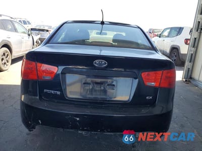 Zdjęcie 6 z 12 samochodu: 2012 KIA FORTE EX VIN:KNAFU4A20C5615884 - miniatura