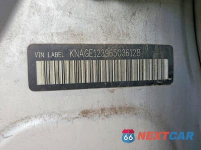 Zdjęcie 12 z 12 samochodu: 2006 KIA OPTIMA LX VIN:KNAGE123965036128 - miniatura