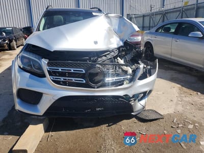 Piąte zdjęcie samochodu w środku: 2018 MERCEDES-BENZ GLS 550 4MATIC VIN:4JGDF7DE3JB151365 - miniatura