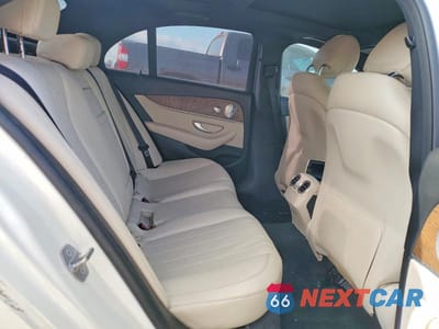 Zdjęcie 10 z 12 samochodu: 2017 MERCEDES-BENZ E 300 4MATIC VIN:WDDZF4KB0HA162122 - miniatura