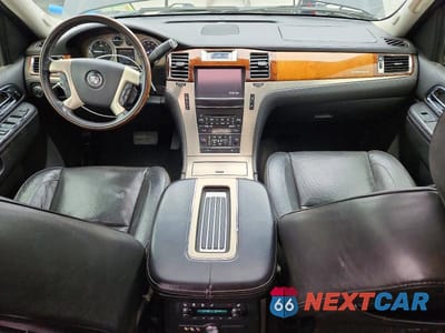 Zdjęcie 8 z 13 samochodu: 2014 CADILLAC ESCALADE ESV PLATINUM VIN:1GYS4KEF2ER134737 - miniatura