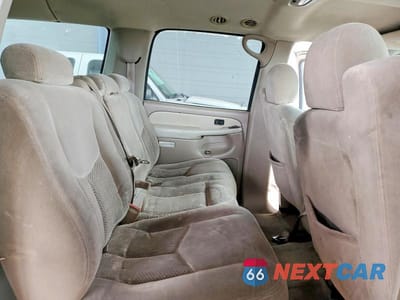 Zdjęcie 11 z 13 samochodu: 2003 CHEV SUBURBAN C1500 VIN:1GNEC16Z13J249440 - miniatura