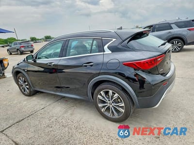 Drugie zdjęcie samochodu z przodu: 2017 INFINITI QX30 PREMIUM VIN:SJKCH5CR7HA017751 - miniatura