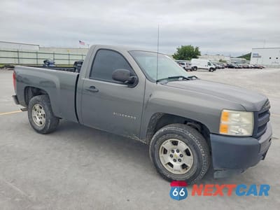 Czwarte zdjęcie samochodu z boku: 2011 CHEVROLET SILVERADO C1500 VIN:1GCNCPEX6BZ345124 - miniatura