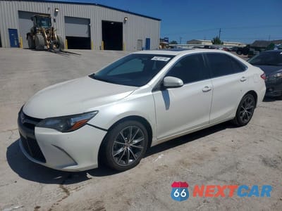 2015 TOYOTA CAMRY XSE 4T1BF1FK6FU073070 - główne zdjęcie licytacji z USA - miniatura