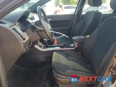 Zdjęcie 7 z 12 samochodu: 2010 FORD FOCUS SES VIN:1FAHP3GN9AW190760 - miniatura