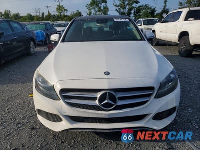 Piąte zdjęcie samochodu w środku: 2017 MERCEDES-BENZ C 300 VIN:WDDWF4JB1HR254992 - miniatura