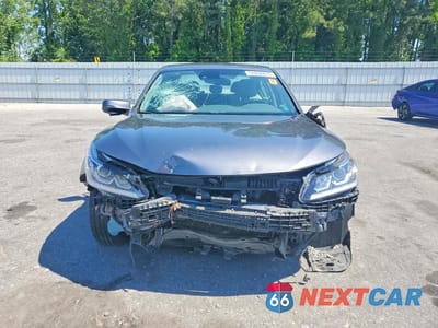 Piąte zdjęcie samochodu w środku: 2017 HONDA ACCORD EXL VIN:1HGCR2F98HA244846 - miniatura