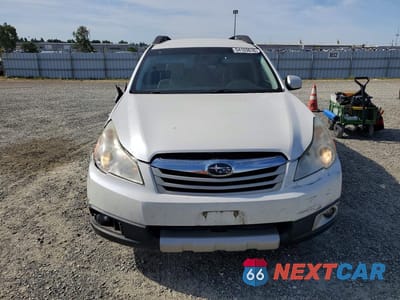 Piąte zdjęcie samochodu w środku: 2012 SUBARU OUTBACK 2.5I LIMITED VIN:4S4BRBJC4C3271578 - miniatura