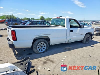 Trzecie zdjęcie samochodu z tyłu: 2006 CHEVROLET SILVERADO C1500 VIN:1GCEC14X46Z110418 - miniatura
