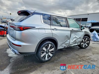 Trzecie zdjęcie samochodu z tyłu: 2025 MITSUBISHI OUTLANDER SE VIN:JA4J4VA82SZ059652 - miniatura