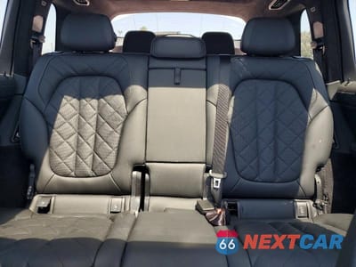 Zdjęcie 10 z 14 samochodu: 2025 BMW X7 XDRIVE40I VIN:5UX23EM01S9Z34687 - miniatura