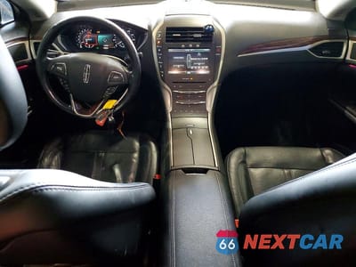 Zdjęcie 8 z 12 samochodu: 2016 LINCOLN MKZ VIN:3LN6L2G97GR629133 - miniatura