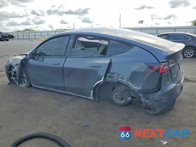 Drugie zdjęcie samochodu z przodu: 2021 TESLA MODEL Y VIN:5YJYGDEEXMF108451 - miniatura