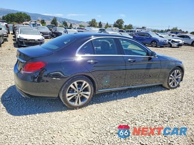 Trzecie zdjęcie samochodu z tyłu: 2019 MERCEDES-BENZ C 300 VIN:55SWF8DB0KU297289 - miniatura