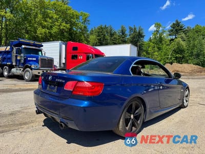 Czwarte zdjęcie samochodu z boku: 2012 BMW 335 I SULEV VIN:WBADX1C51CE825494 - miniatura