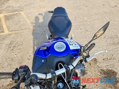 Piąte zdjęcie samochodu w środku: 2022 YAMAHA MT09 VIN:JYARN71E7NA003020 - miniatura