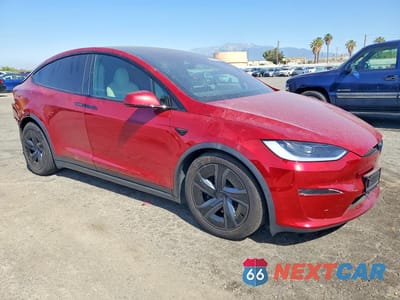 Czwarte zdjęcie samochodu z boku: 2026 TESLA MODEL X VIN:7SAXCBE59TF473345 - miniatura